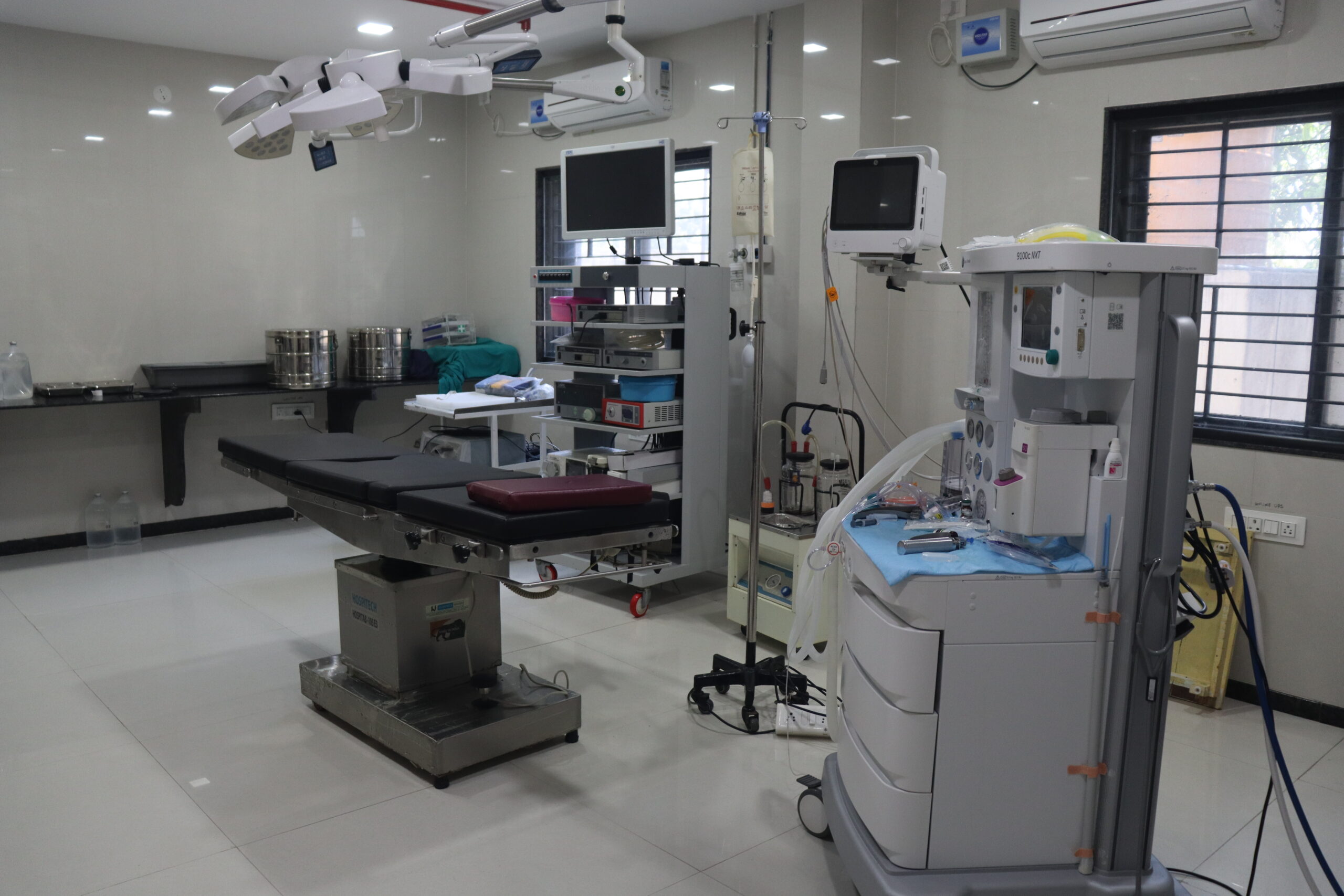 Advanced Modular ICU